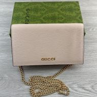 Gucci Large Chain Wallet with Logo Script In Leather Pink